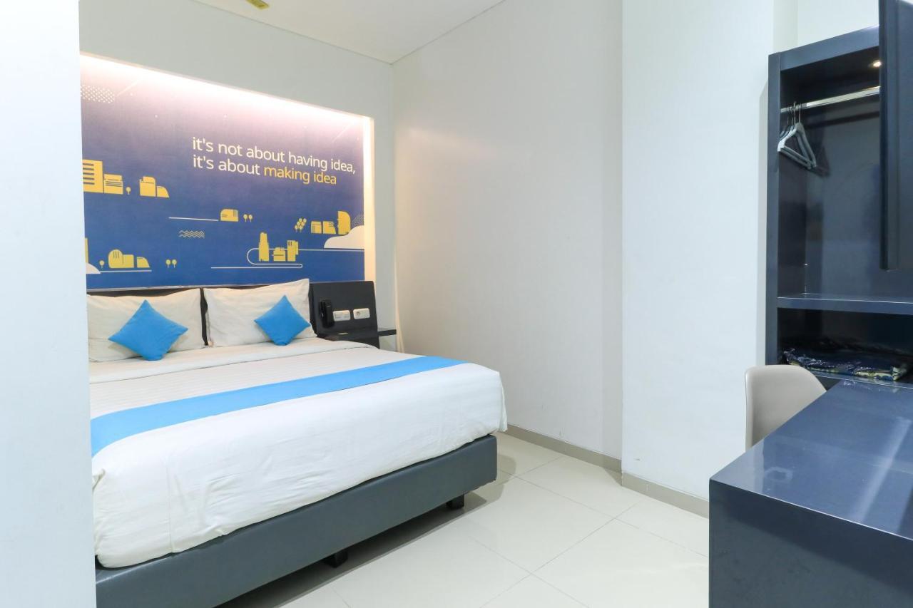 Hotel Berlian International Surabaya Exterior foto