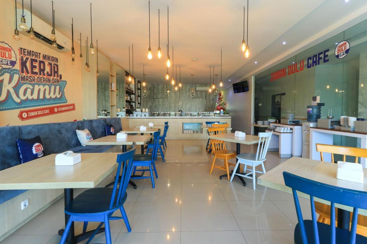 Hotel Berlian International Surabaya Exterior foto